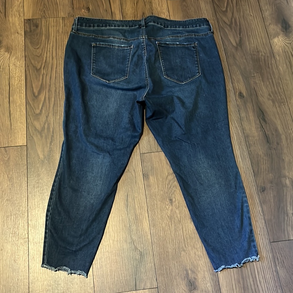 Jessica Simpson plus size kiss me ankle skinny jean - Picture 7 of 9